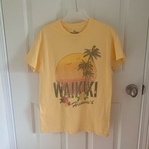 Waikiki Hawaii yellow graphic t shirt